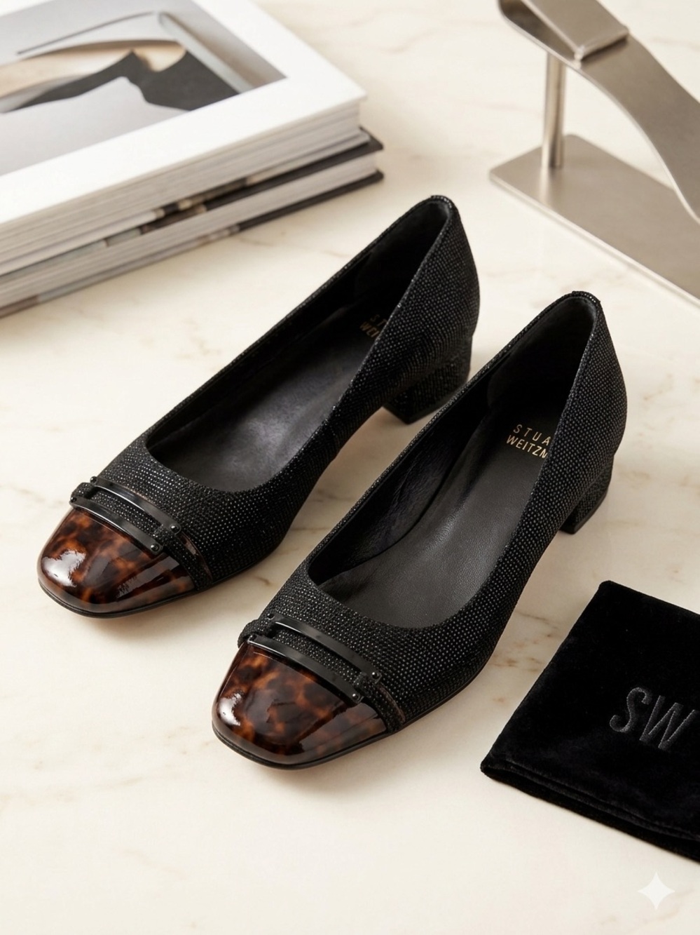 Stuart Weitzman Tortoise Toe Black Textured Low Heels - Sz 8.5